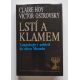 Claire Hoy, Victor Ostrovsky. Lstí a klamem